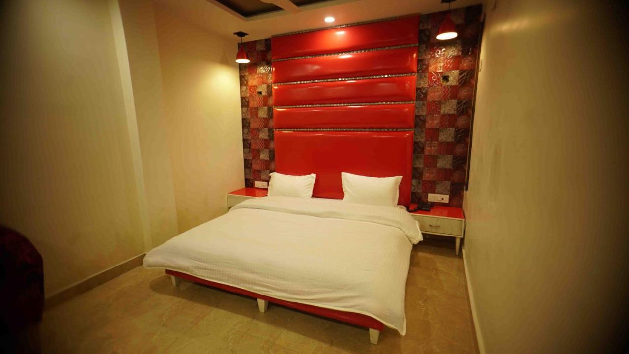 Yamunānagar Hotel Soluxe المظهر الخارجي الصورة