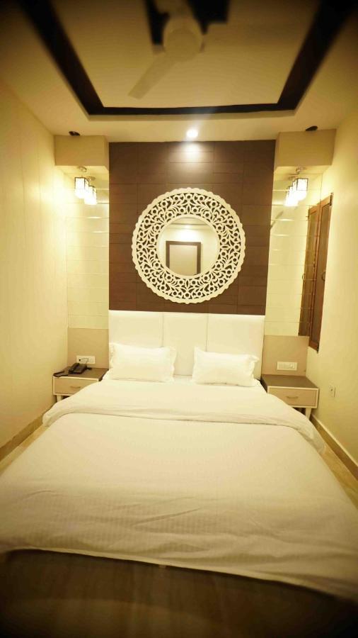 Yamunānagar Hotel Soluxe المظهر الخارجي الصورة