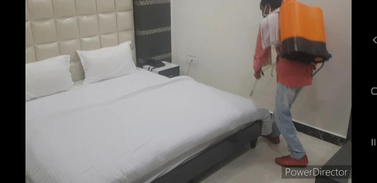 Yamunānagar Hotel Soluxe المظهر الخارجي الصورة